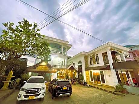 Vang Vieng Walking Street Hotel