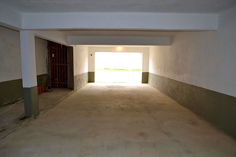 Casas em Condomínio próximo da praia com 2 dormitórios, churrasqueira e 3 vagas de garagem