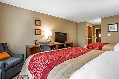 Queen Room with Two Queen Beds - Non-Smoking