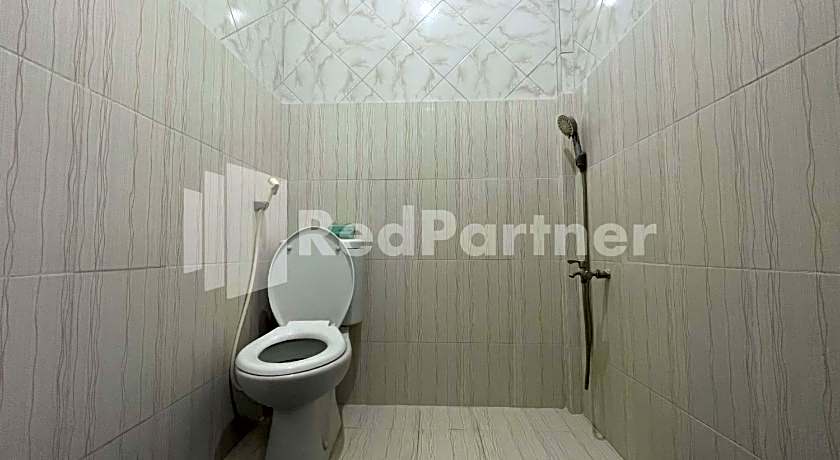 Hotel Dewi near GOR Merdeka Jombang Mitra RedDoorz