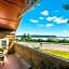 Saratoga Inn