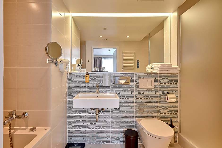 Golden Tulip Warsaw Centre