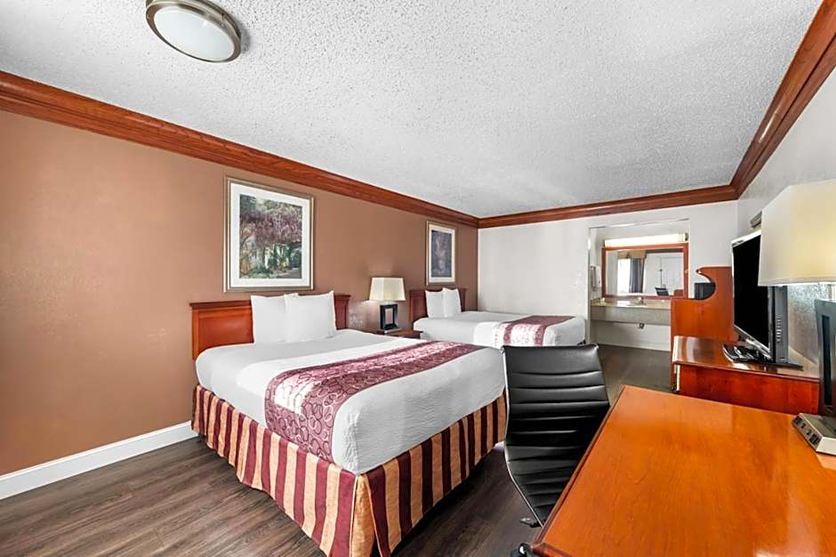 Scottish Inns - Decatur