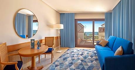 Double Premium (3 Adults)