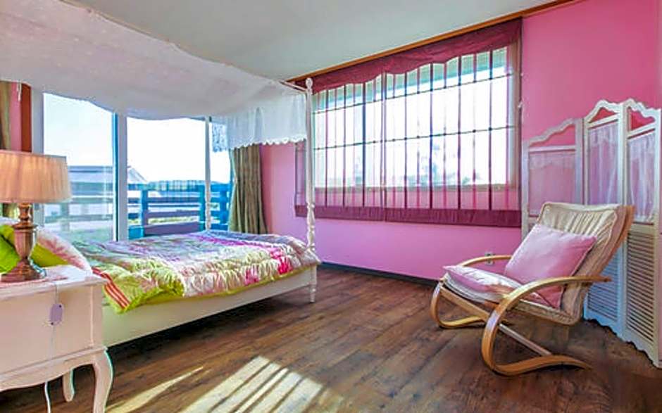 Casa Seorak Bed and Breakfast