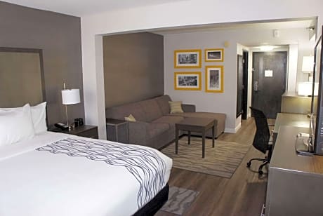 1 King Bed Superior Room Non-Smoking