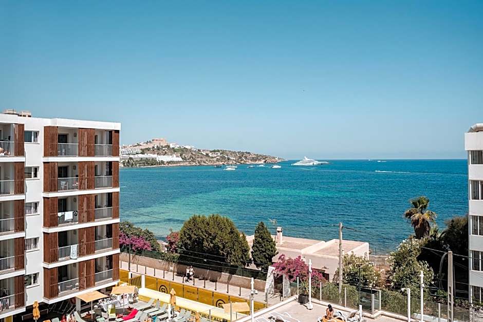 Ryans Ibiza Apartments - Only Adults