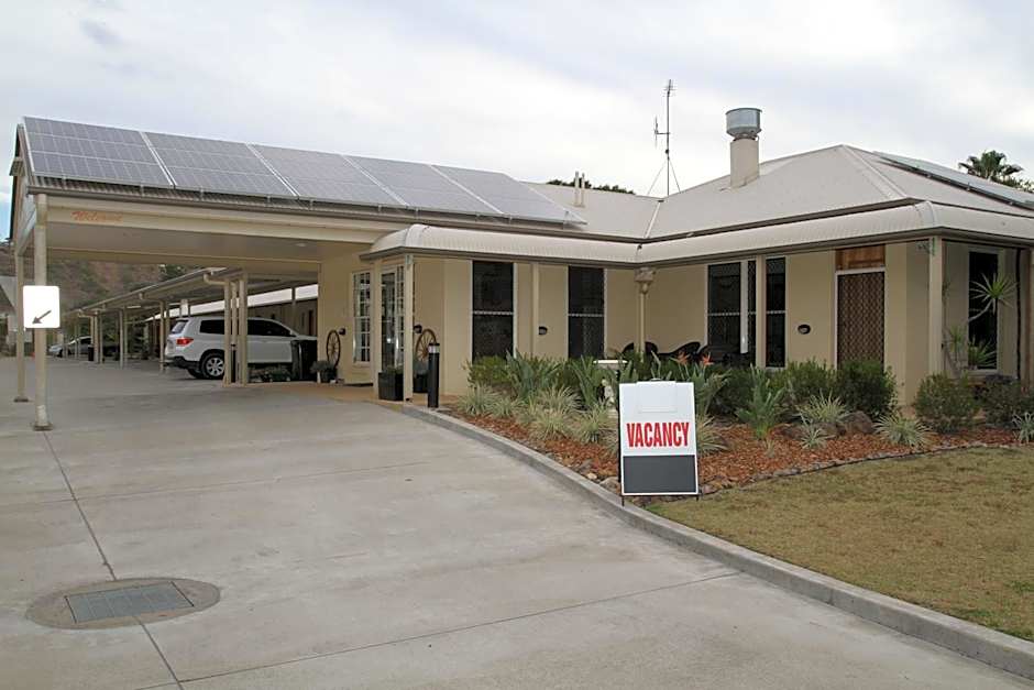 Country Roads Motor Inn Gayndah