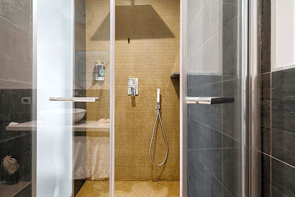 Montenapoleone Suites