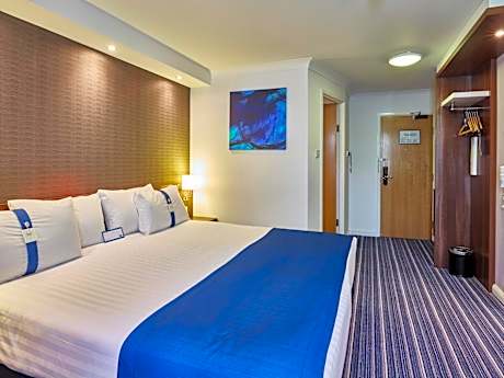 Double Room with Free Hot Breakfast - Accessible
