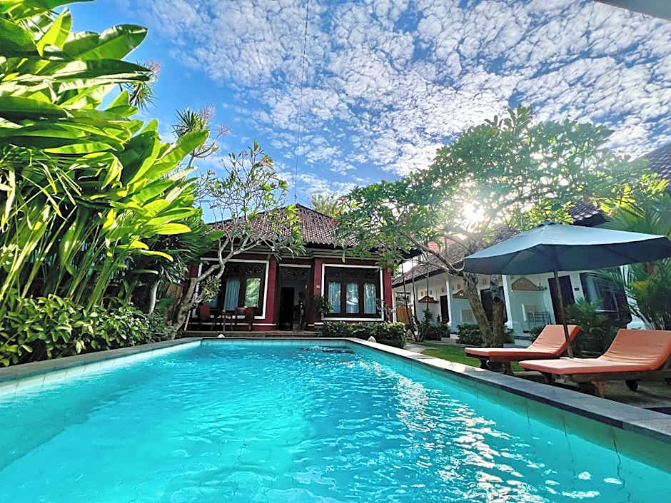 Tiga Naga Villa