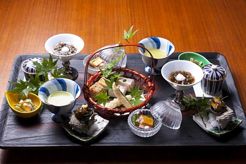 Atami Sekaie