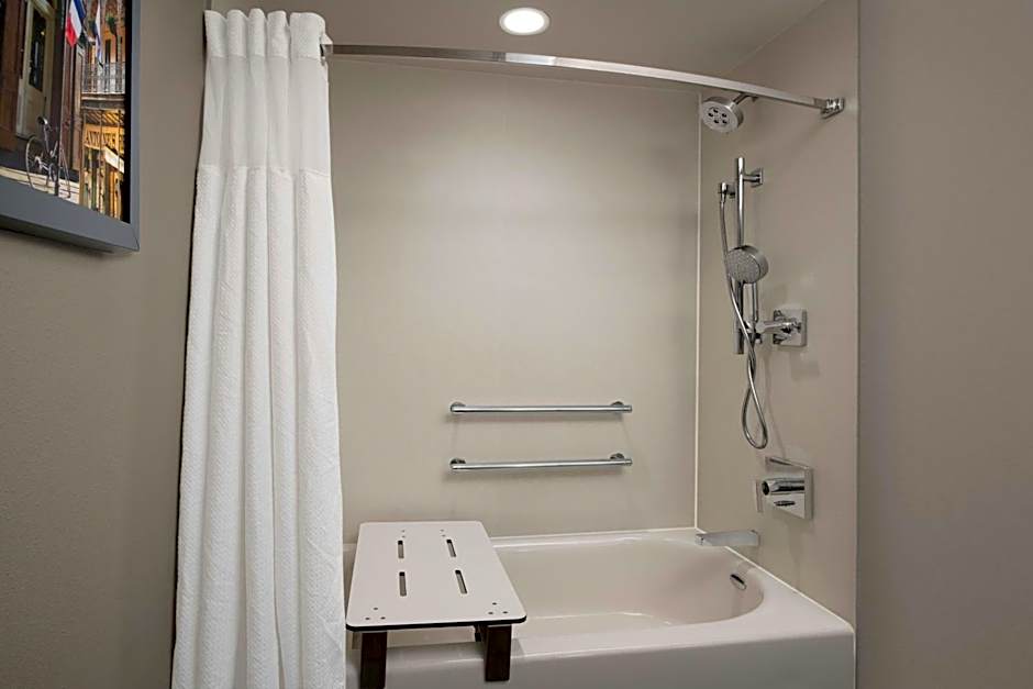 Courtyard by Marriott New Orleans Metairie