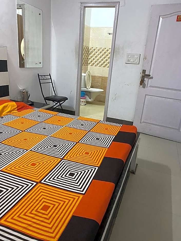 Goroomgo Sai Guest House Pathankot