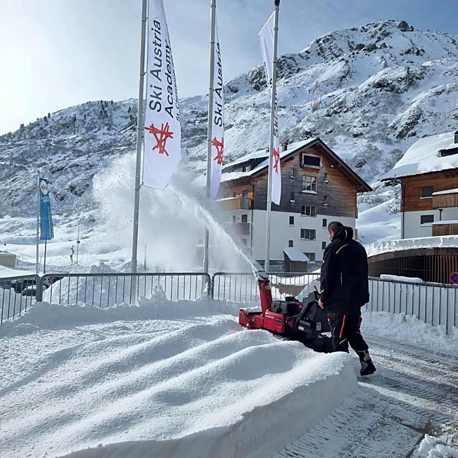 Hotel Ski Austria St.Christoph a.A.