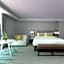 Zealax Hotel & Residence