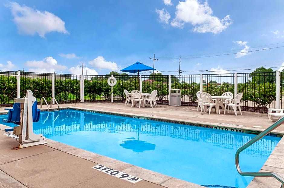 Quality Inn & Suites Houma