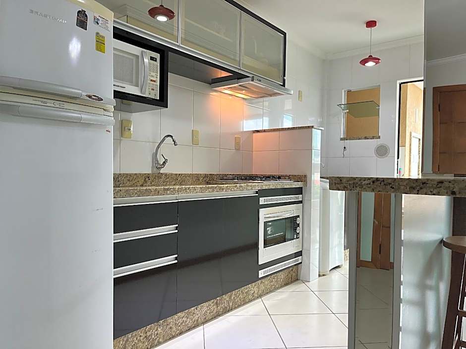 B956 - Apartamento 2 quartos p/6 pessoas em Bombas