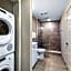Spacious 4BR Luxury Condo Steps to French Quarter