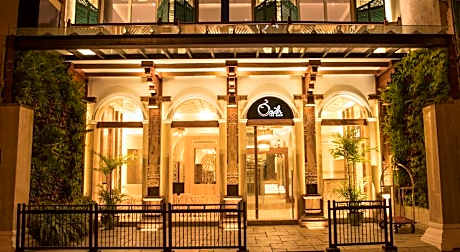 The Radh Hotel