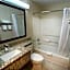 Travelodge by Wyndham Arlington/Dallas Area