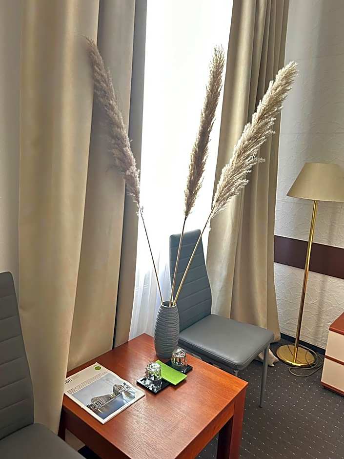 Hotel Adam