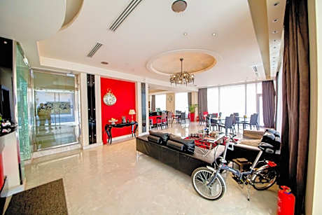 Comfy Boutique Hotel