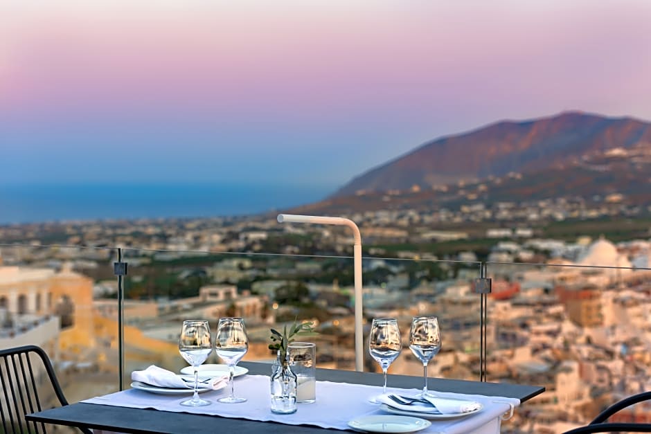 Mythical Blue Luxury Suites