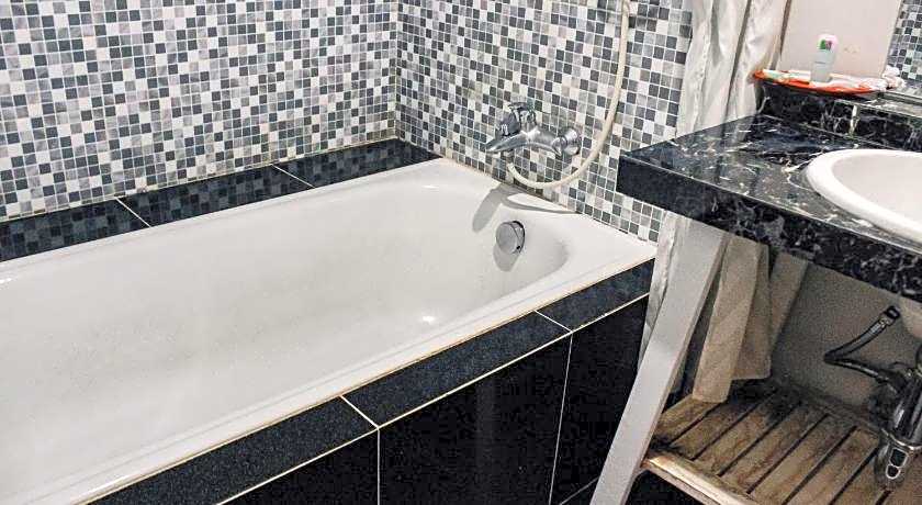 Seaside Villa & Muse Beach Resto