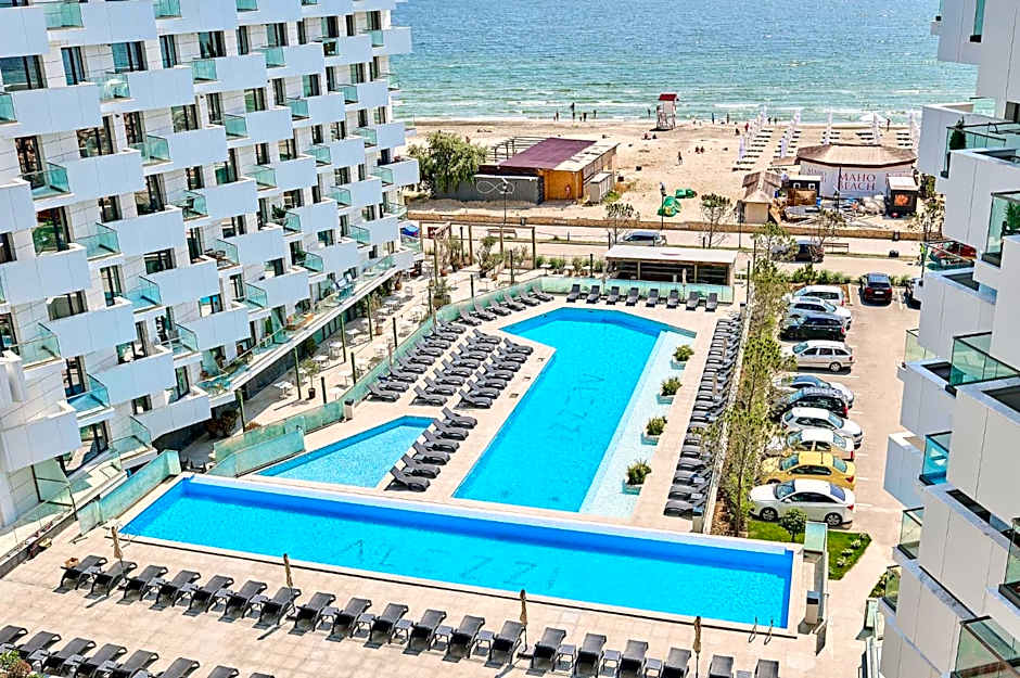 Alezzi Infinity Aparthotel & Spa