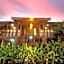Lisha Grand Hotel