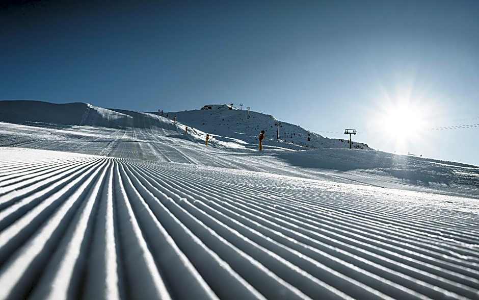 Hotel Montana by Mountain Hotels