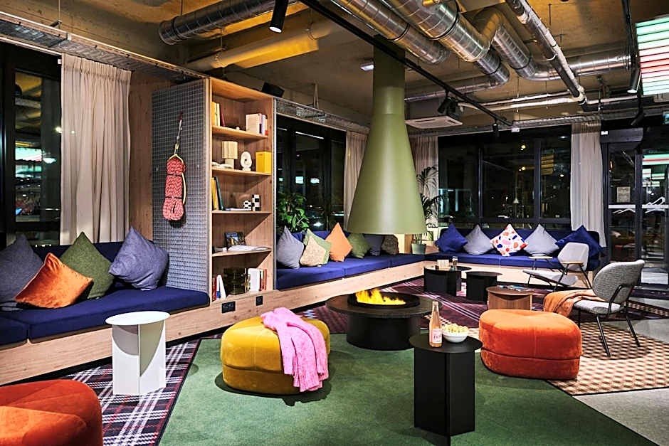 Moxy Annecy
