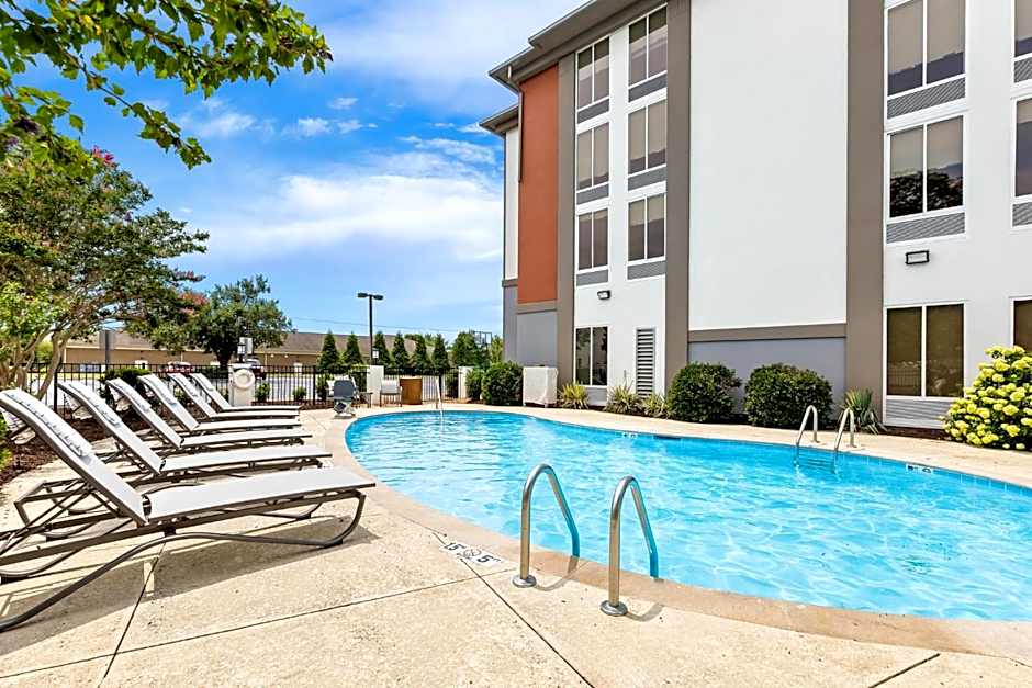 Holiday Inn Express Nashville-Hendersonville By IHG