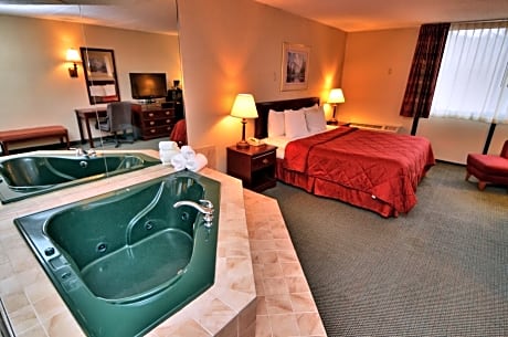 King Room with Hot Tub - Non-Smoking