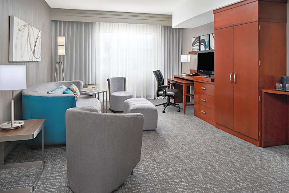 Courtyard by Marriott Raleigh North/Triangle Town Center