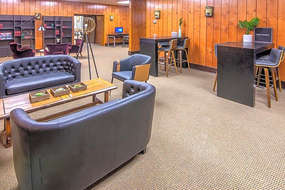 Expedition Lodge Estes Park at Rocky Mtn National Park