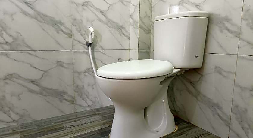 RedDoorz @ Green Homestay Syariah Baubau