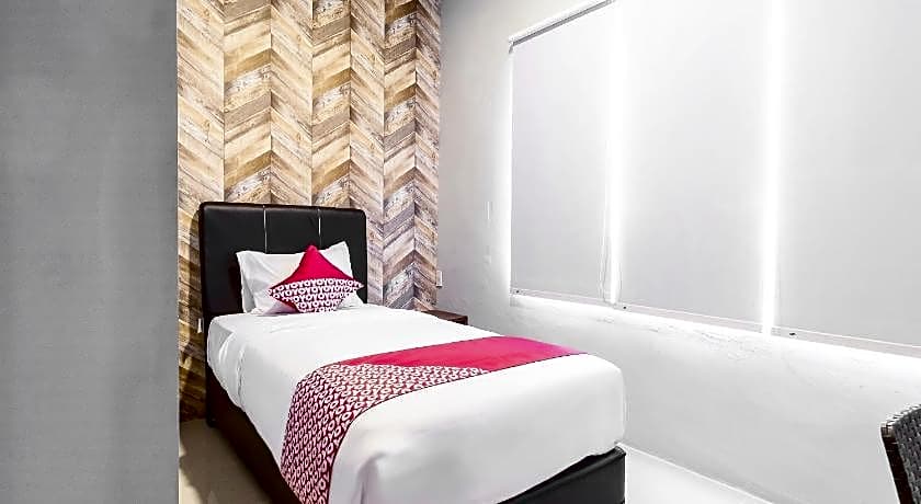 Super OYO 360 Mangaan Residence