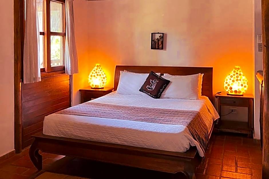 Photo 1 of 6 of Deluxe Bungalow