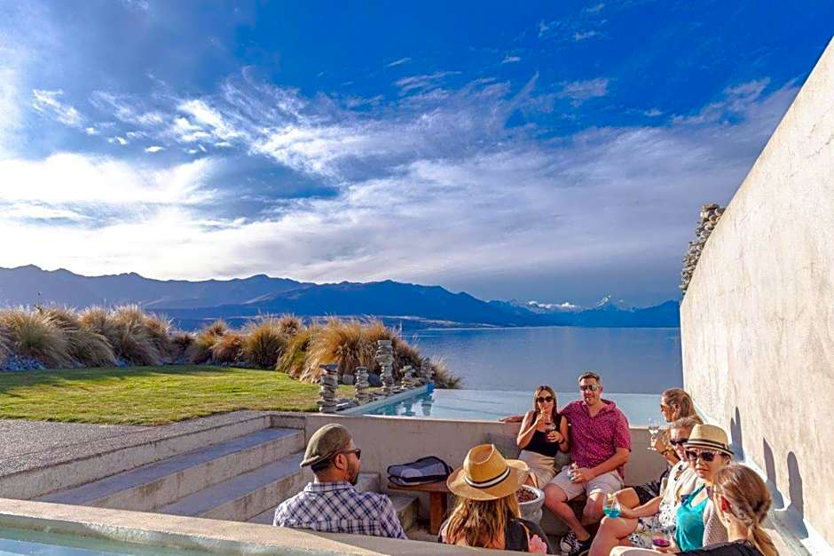 Lakestone Lodge