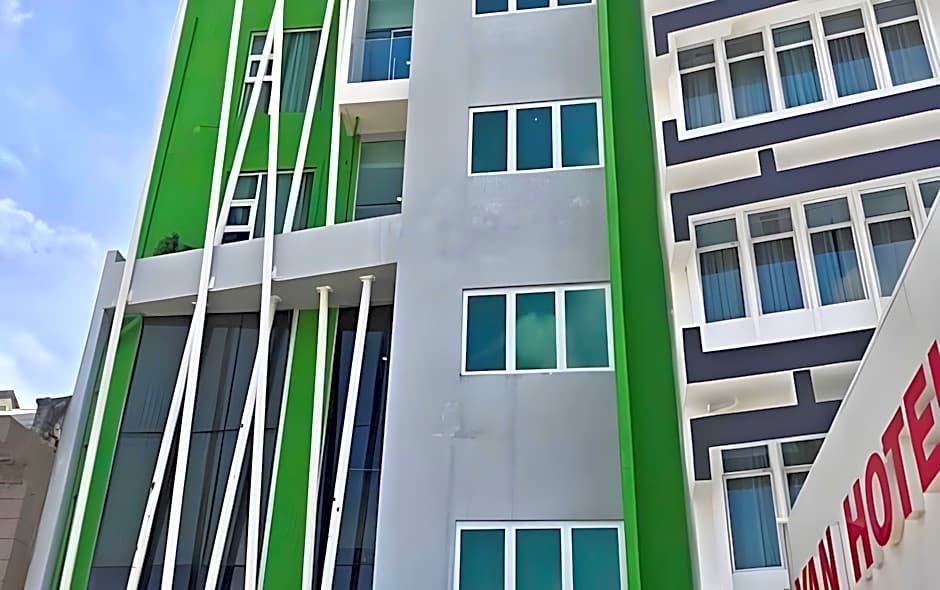 YAN Hotel