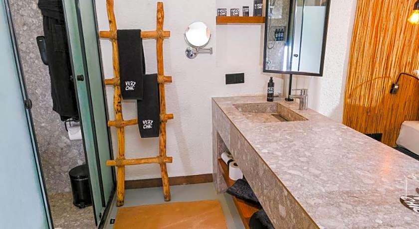 Very Chic Adult Only 18 