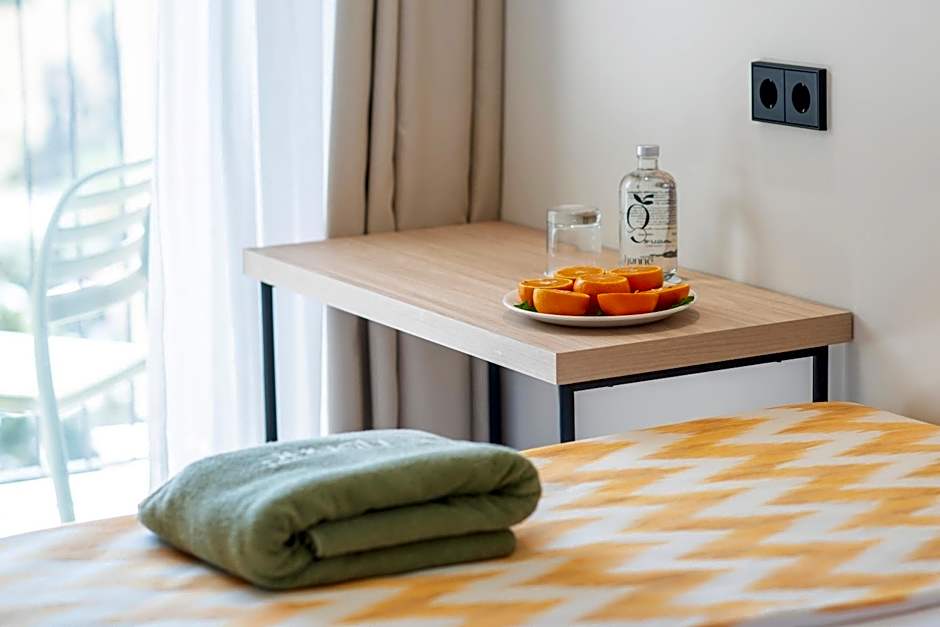 Tangerine by Honne Hotels - Adults Only