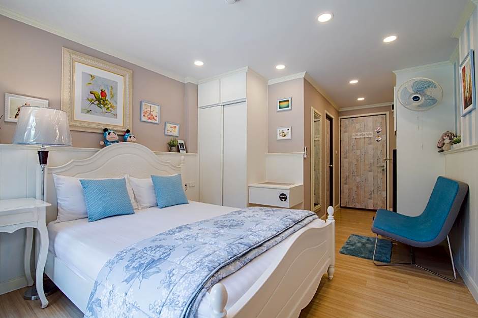 Bluroc Huahin Pool View