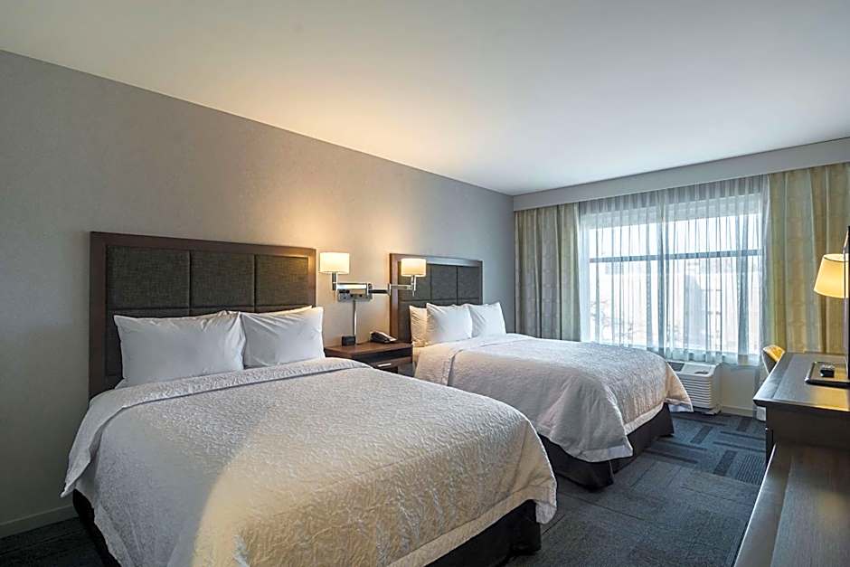 Hampton Inn By Hilton Chicago North-Loyola Station, Il