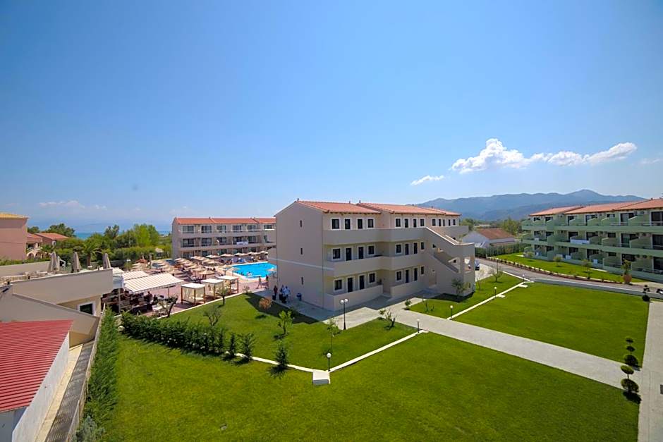 Angela Beach Hotel & Apts