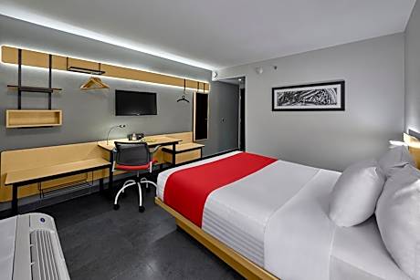 Queen Room with Ocean View