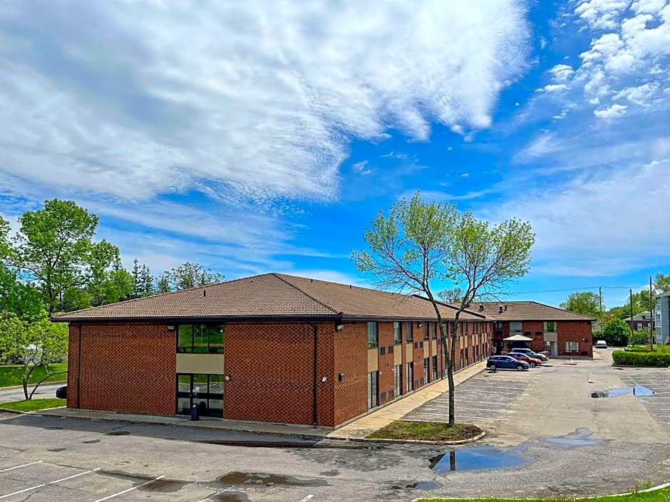 Econo Lodge Quebec Airport