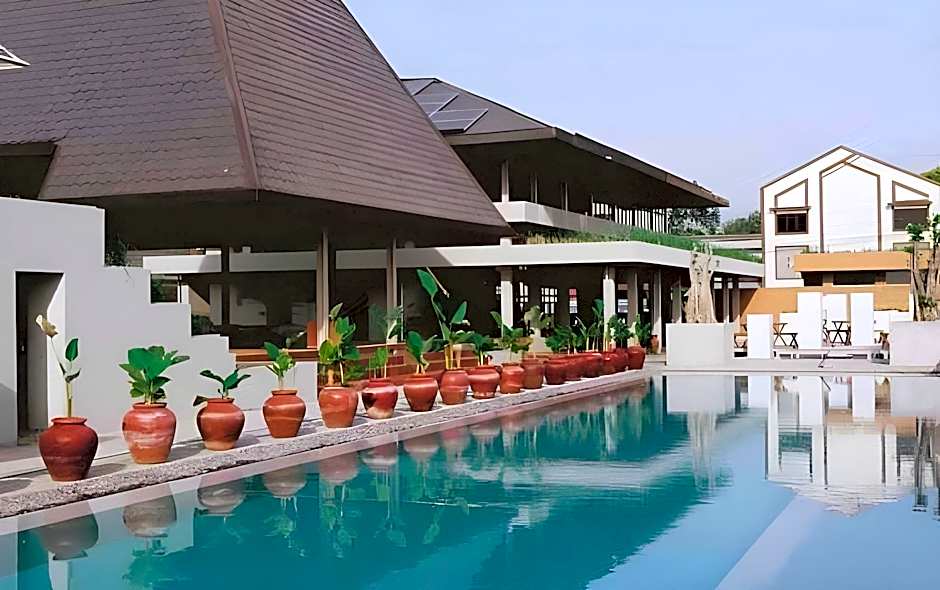 Ayom Java Village